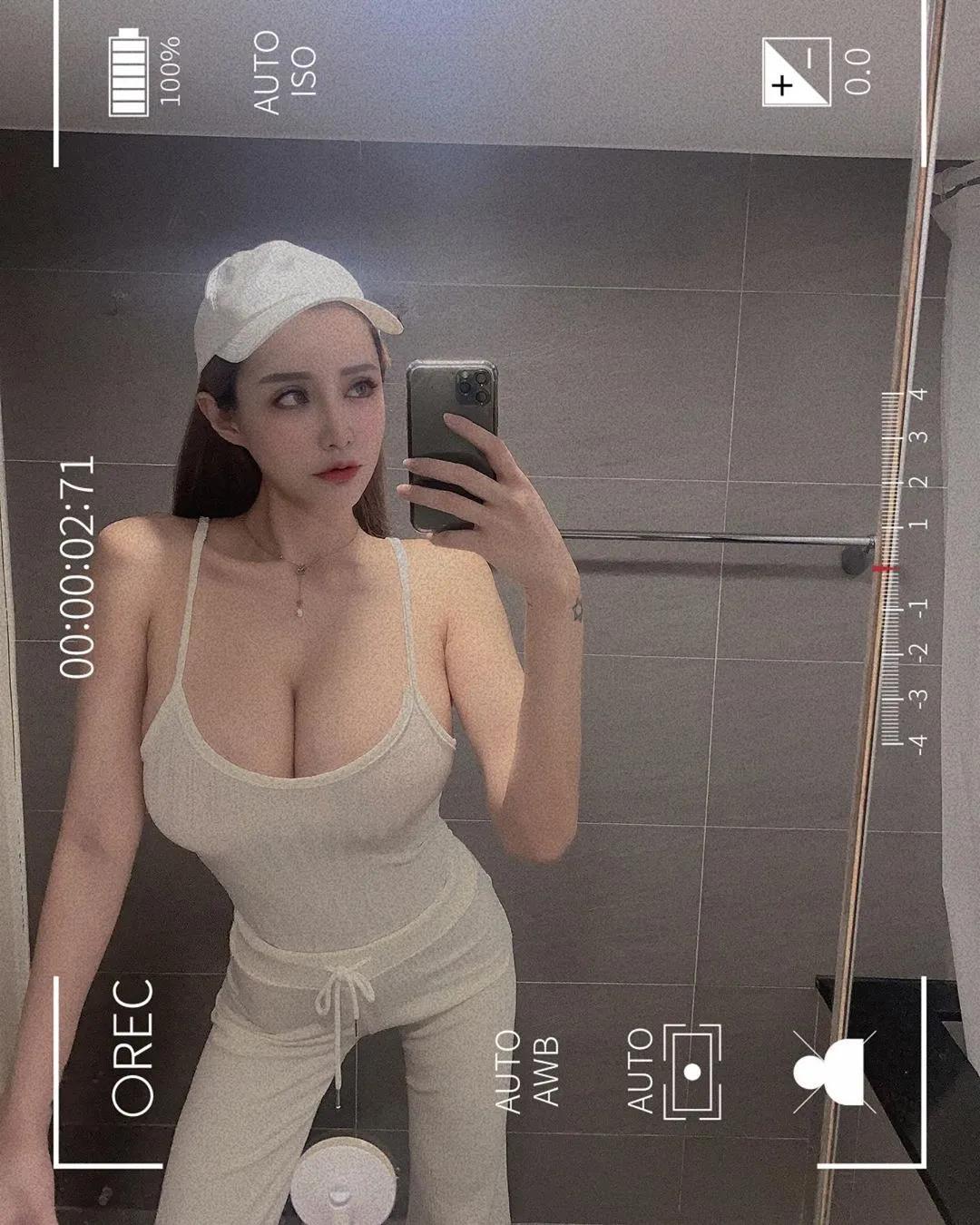 史上最辣晨爬！G奶正妹「元欣」爆乳背心秀超狂视角，网友：想爬你的山！(7)