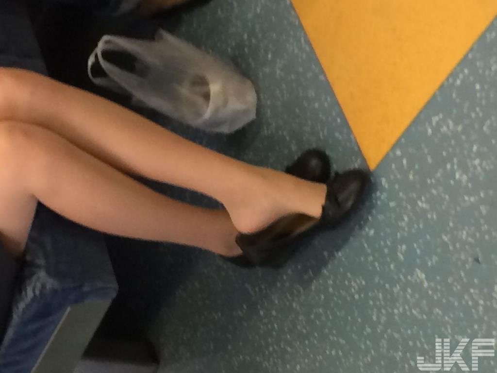 有时后露出脚真的很性感(40)