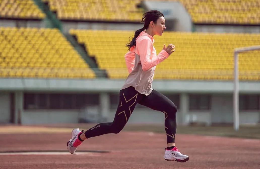 韩国田径女神「金智恩」结实肌肉曲线超火辣　天使脸蛋意外撞脸权娜拉(9)