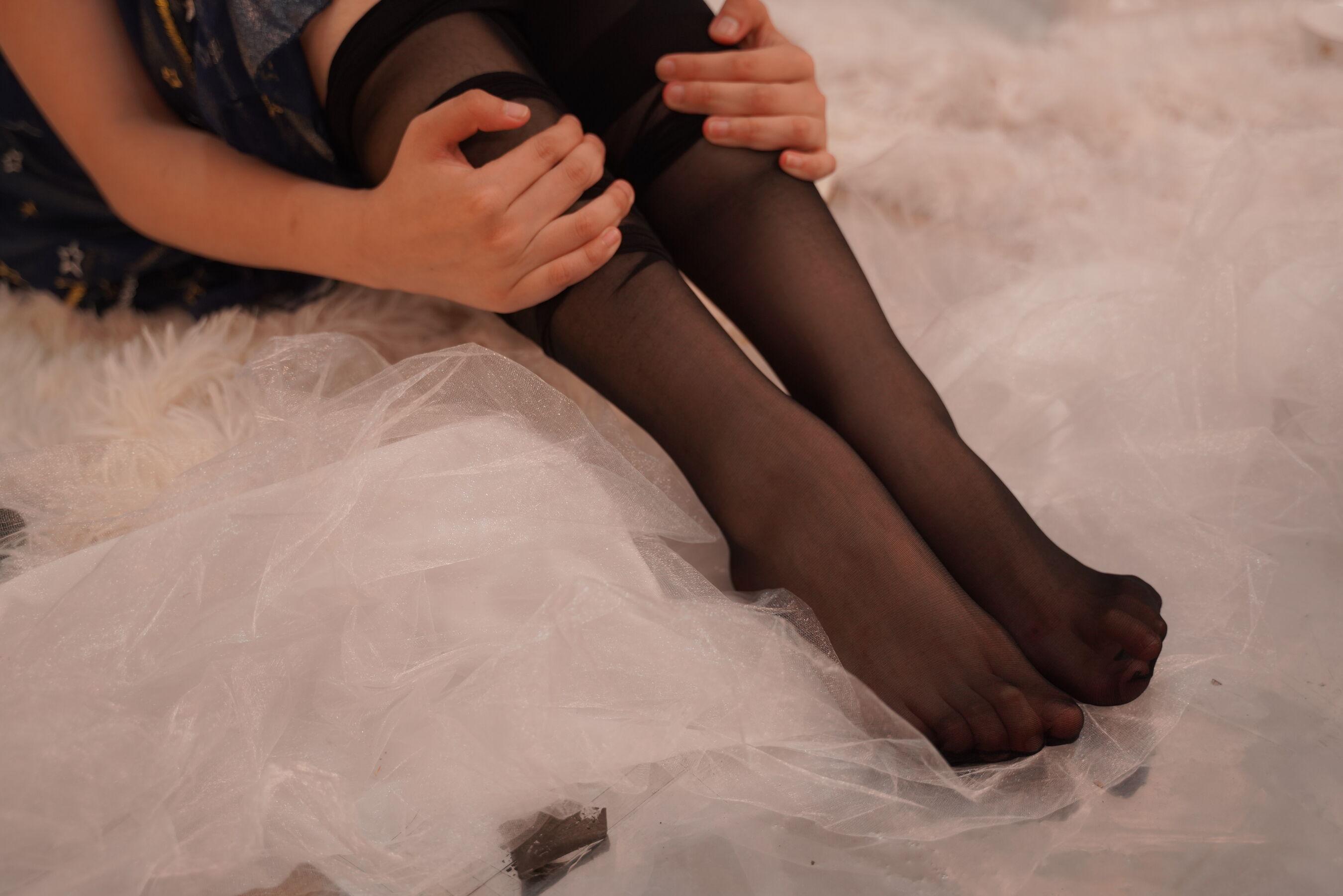 国模套图 国模仇仇大尺度人体私拍套图(173)