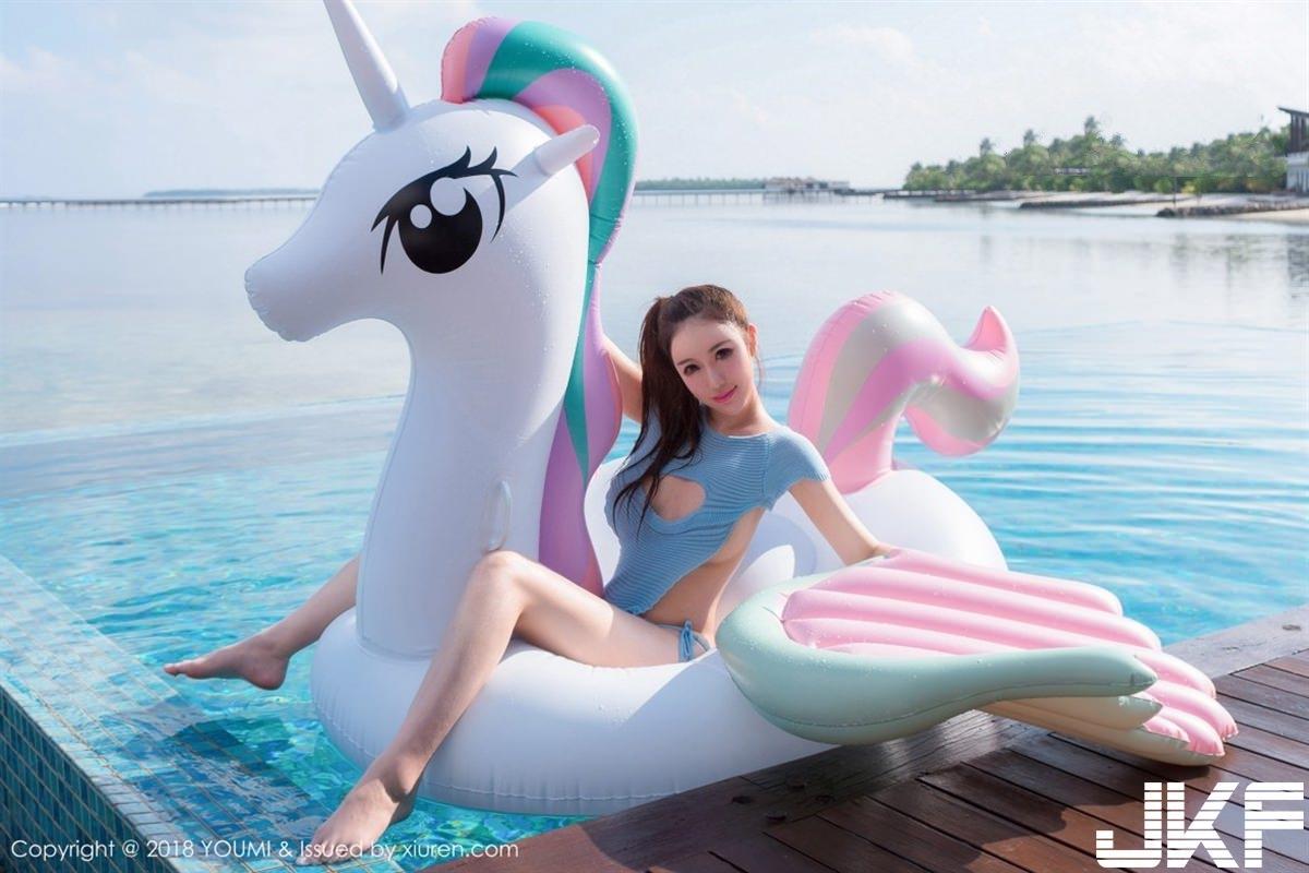 尤蜜荟Egg_尤妮丝肥硕的美臀湿身诱惑(30)