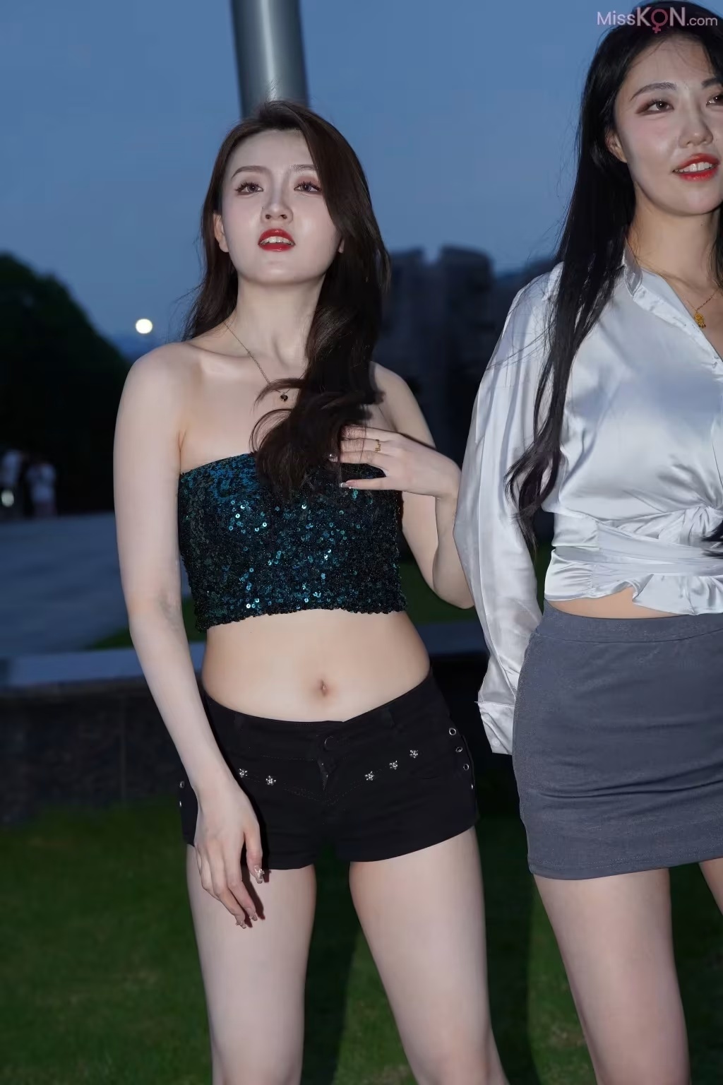 [精選街拍作品] No.4951 – 4965 (3948 photos) - ( Page 1 / 12 )(31)