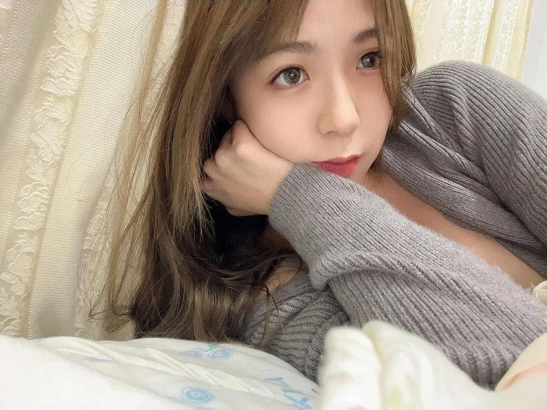 正妹「Catherine庭逸」浑圆嫩乳呼之欲出 超逆身材比例(4)