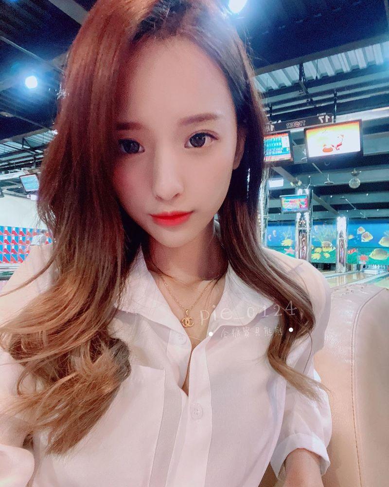 小心蛀牙！「全糖熊熊」童颜巨乳毫无招架之力 超级萌直播主 年纪轻轻发育超逼人(50)