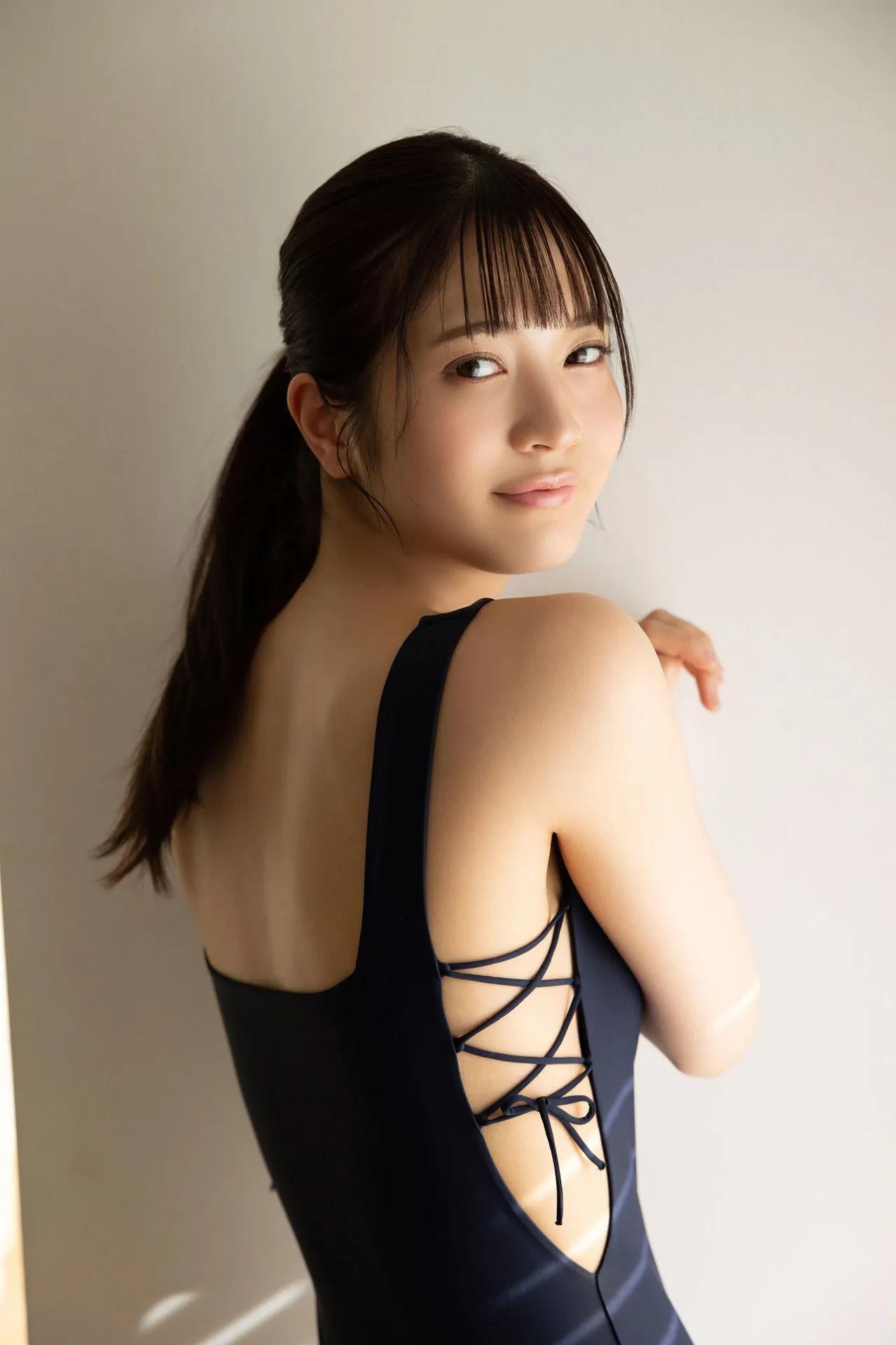 [黒嵜菜々子] 顶级外貌搭配腰瘦身材超养眼(22)