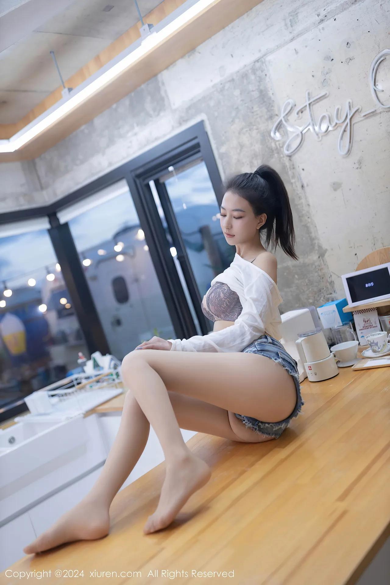 熊小诺 在家哪里都可以裸拍 女友感满满 诱惑巨乳写真(21)