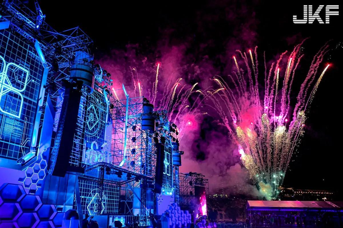 高颜值正妹「一只小uu」将登场S2O，「E奶超凶曲线」要辣晕你的心！-小湿妹图(10)