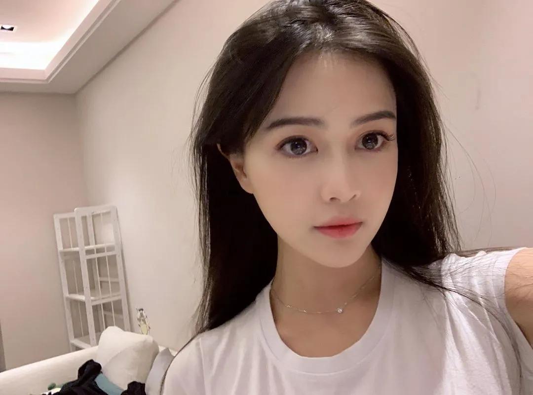 认识好久第一次看她笑 Yukiko Weng(9)