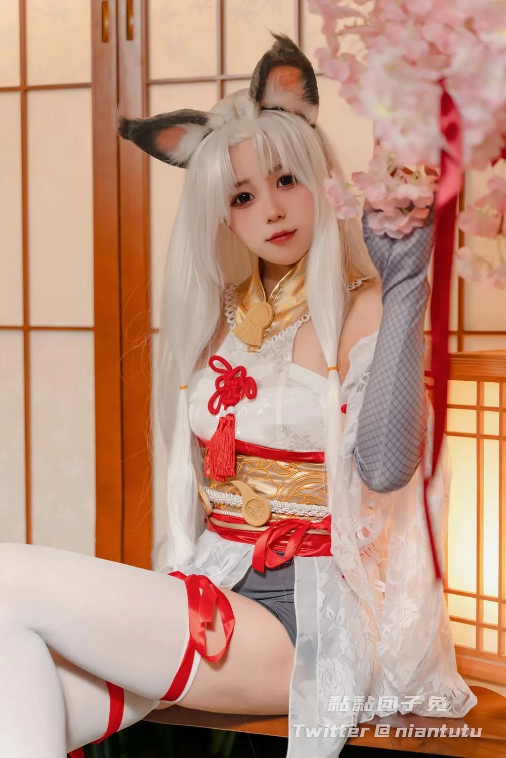 [2023-03-19] 黏黏团子兔 - 白丝胡桃(4)