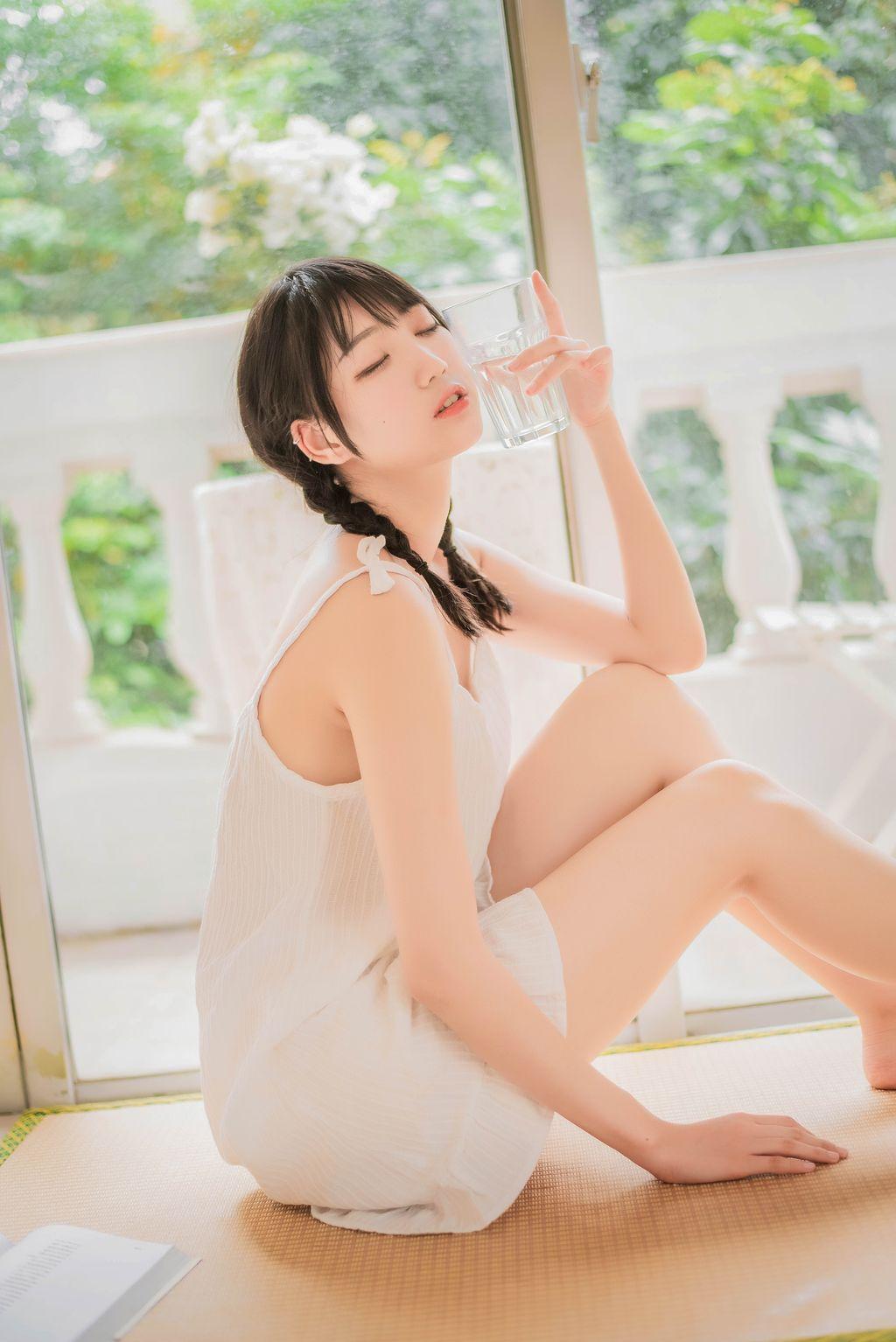 Coser@周叽是可爱兔兔 Vol.029: 盛夏 (19 photos)(13)
