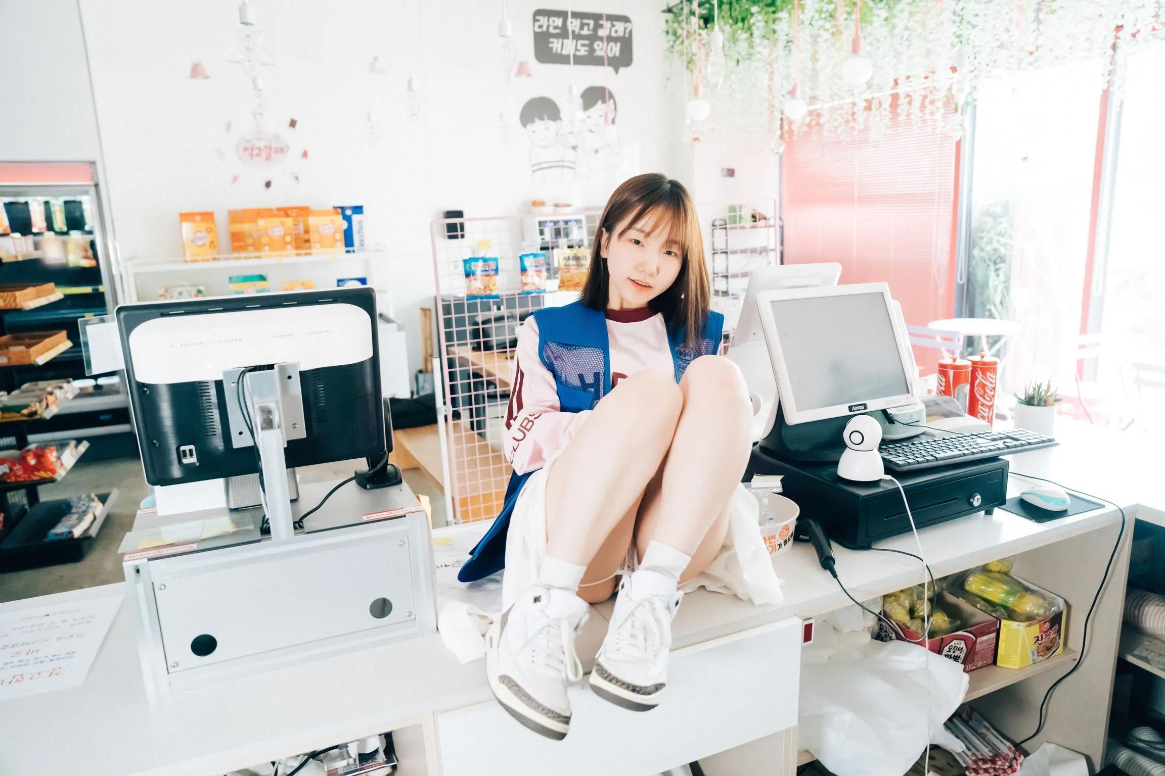 Yeri Pocket Girl Alba(14)