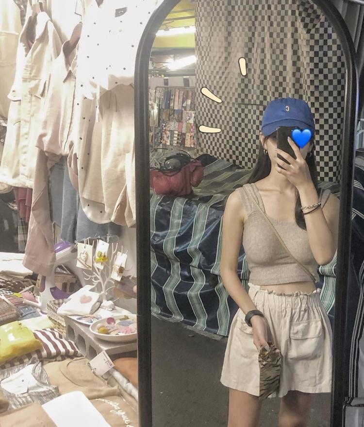 女大学生的发育顶峰 年轻的肉体94赞~小雨(11)