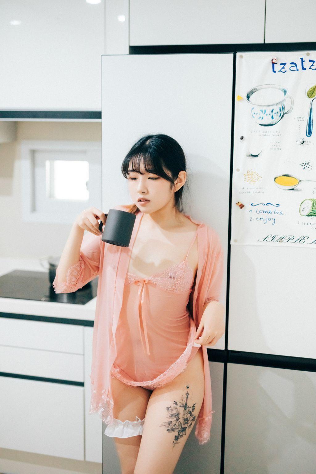 [Loozy] SonSon (손손): Date at home (+S Ver) (176 photos)(87)