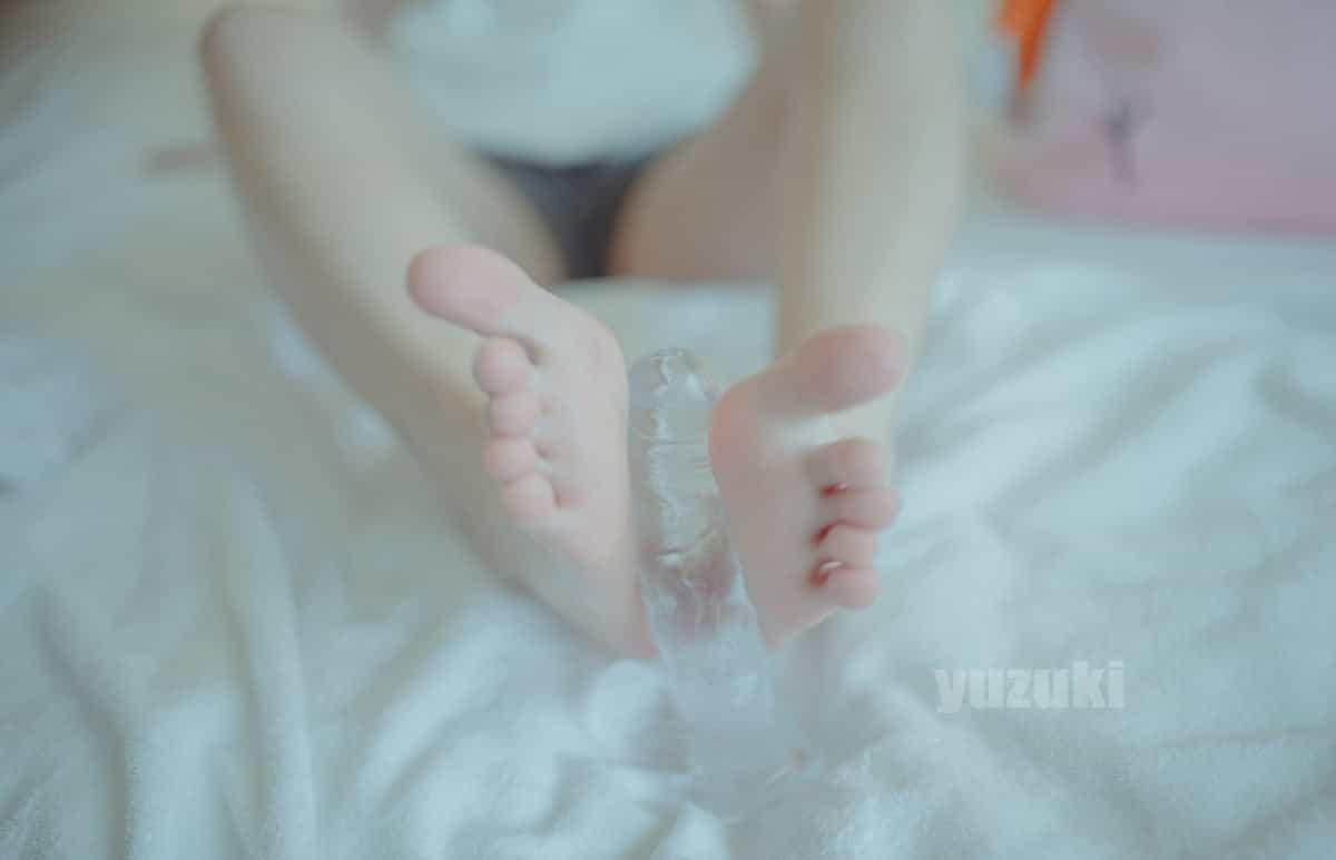 柚木 YUZUKI Cosplay school uniform and playing with(81)