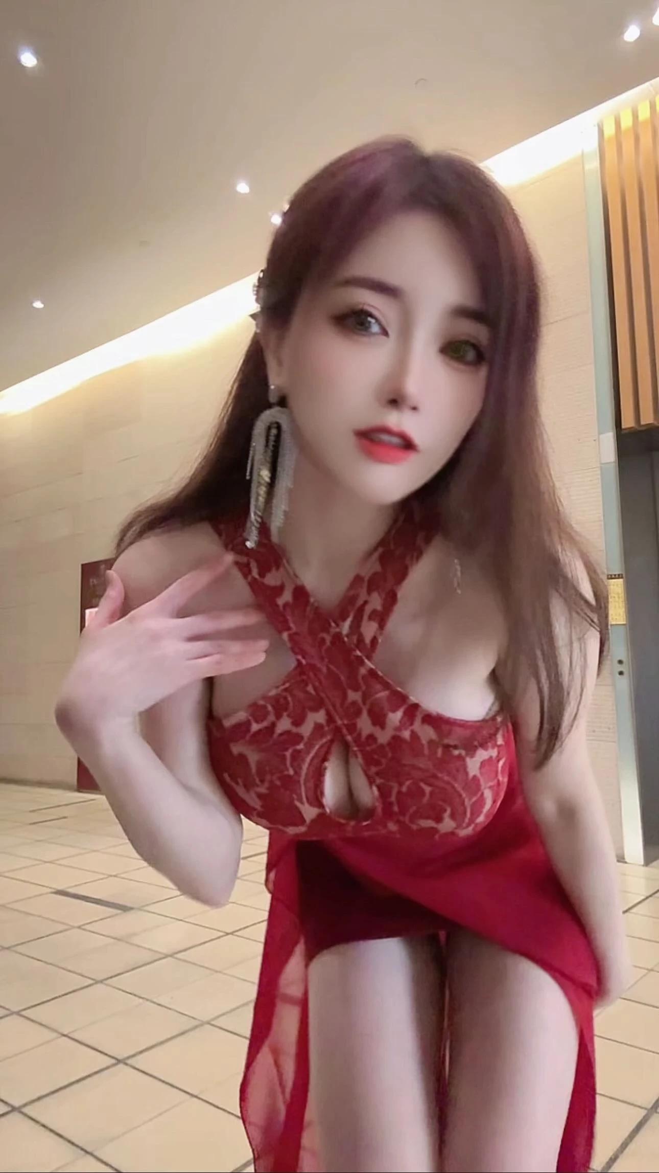 白皙美肌好正點「陳甜芯」美乳小隻馬 養眼福利放送 (30P)(28)