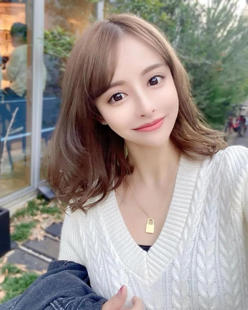 甜心正妹「健身画面太诱人」，「甜甜颜值＋性感曲线」让人心动！-小湿妹图(3)