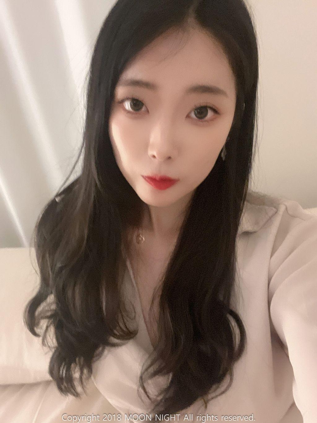 [Moon Night Snap] Mona (모나): Mona Has a Pretty Body (65 photos)(23)