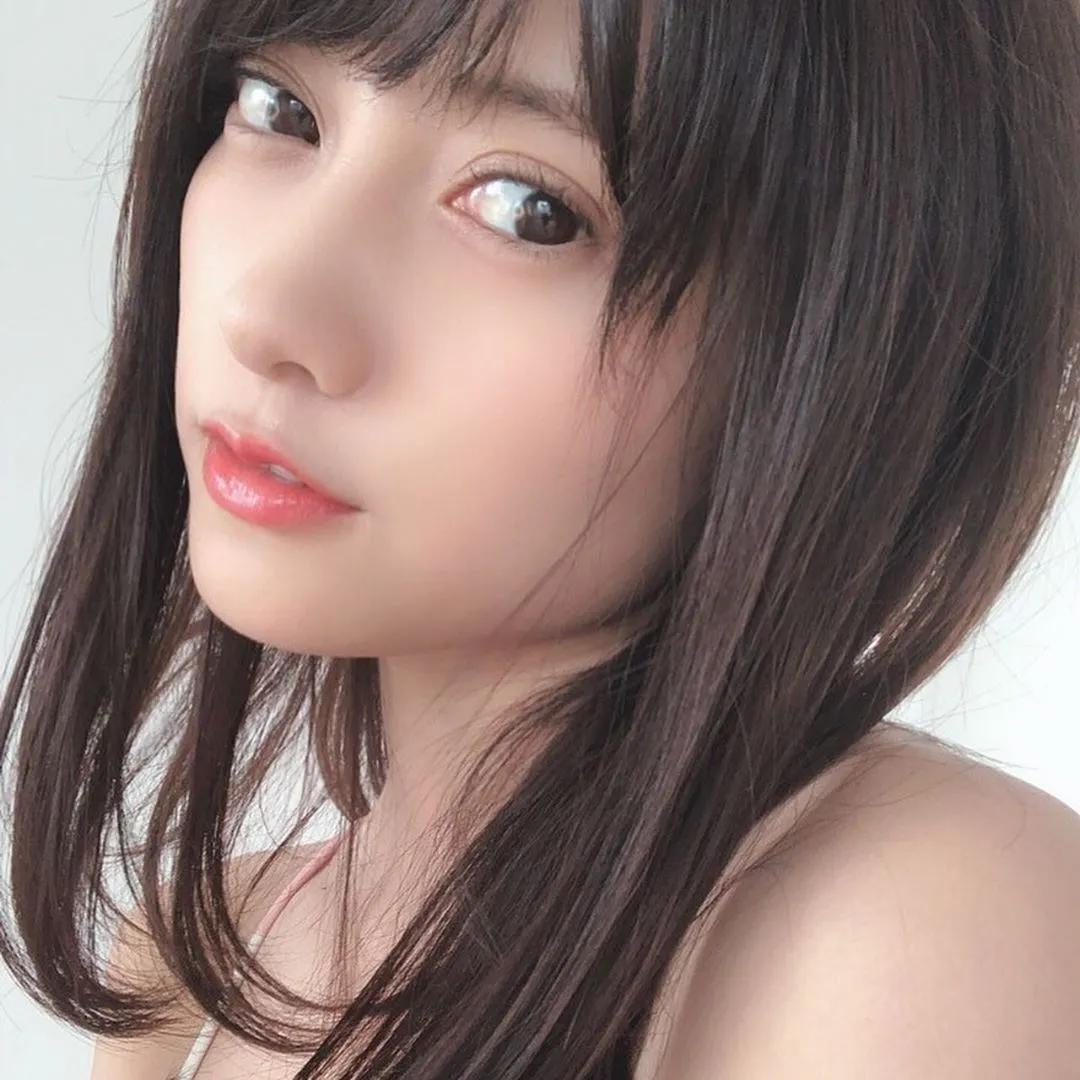 巨乳护士「桃月なしこ」制服比基尼诱惑　教室内饥渴宽衣解带，接下来剧情老司机都懂(8)