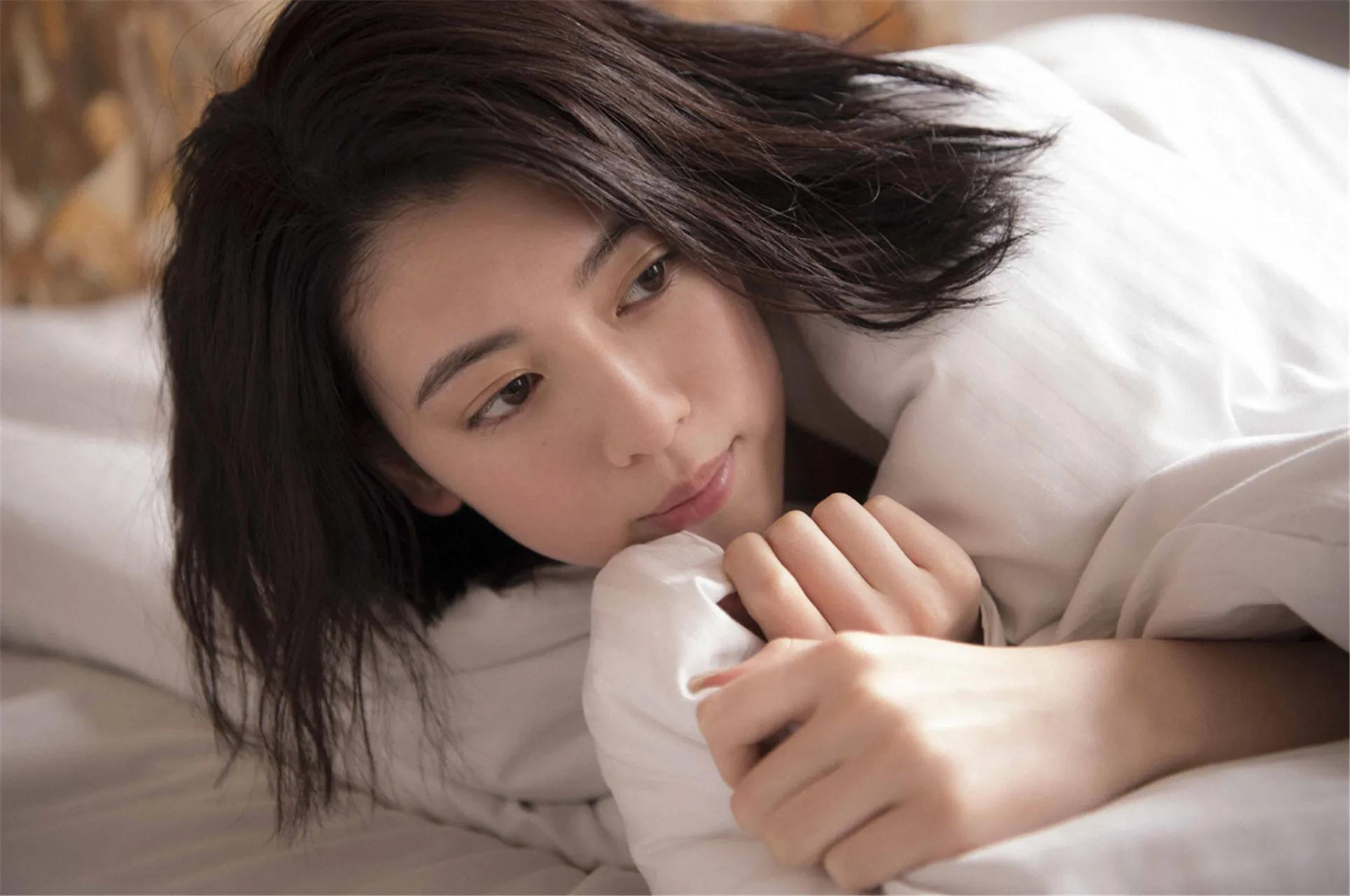 [三吉彩花] 女神绝顶身材不管哪个角度看都引人犯罪(20)