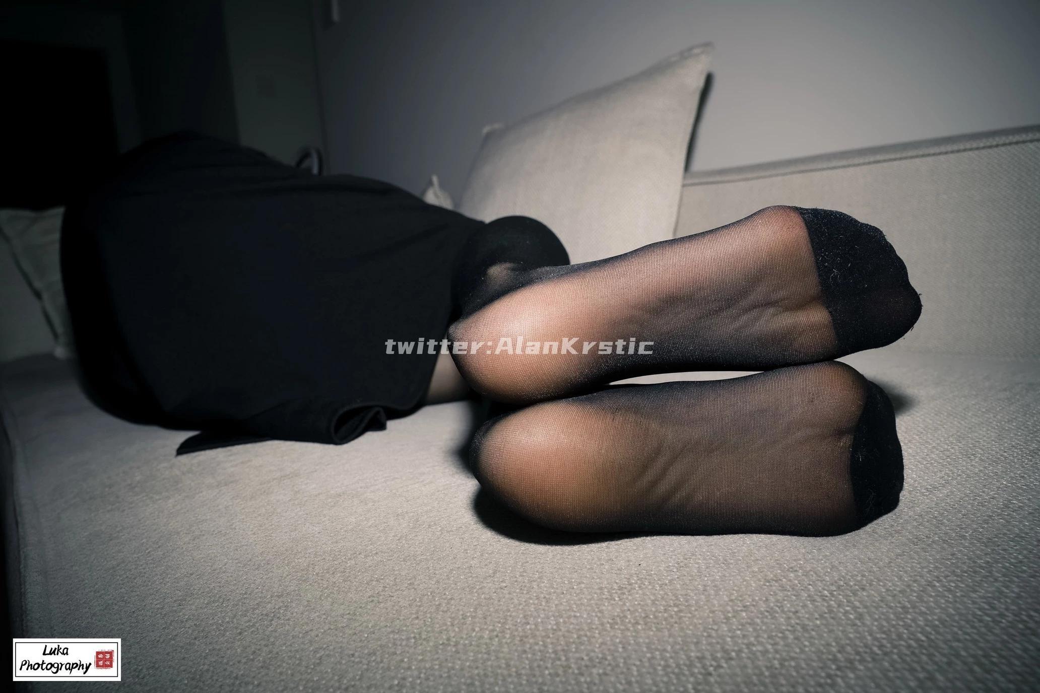 眼鏡妹小七2023.03.21大尺度私拍 (184P)(24)