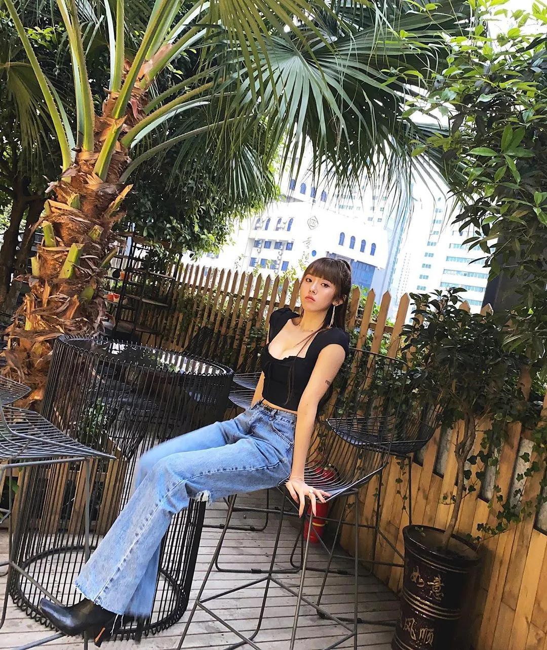 一定要穿这么紧身的衣服吗 Mula Ami(14)