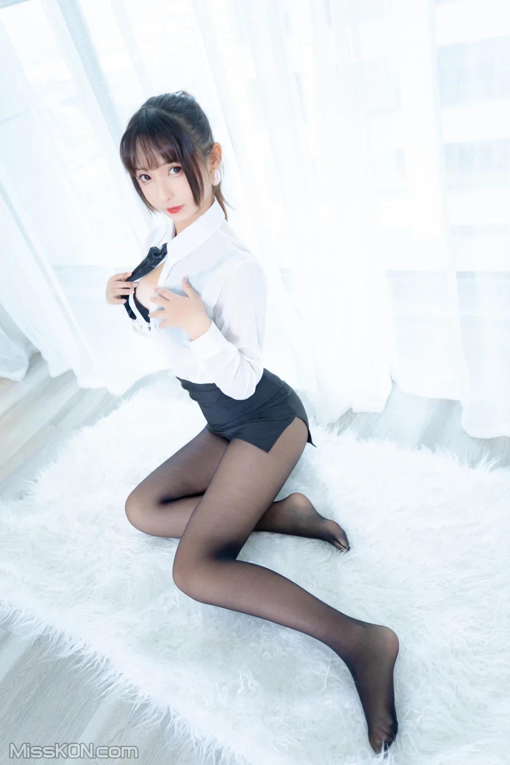 Coser@神楽坂真冬 Vol.055： 電子相冊-白色辦公室《ホワイトオフィス》 (150 photos)(32)