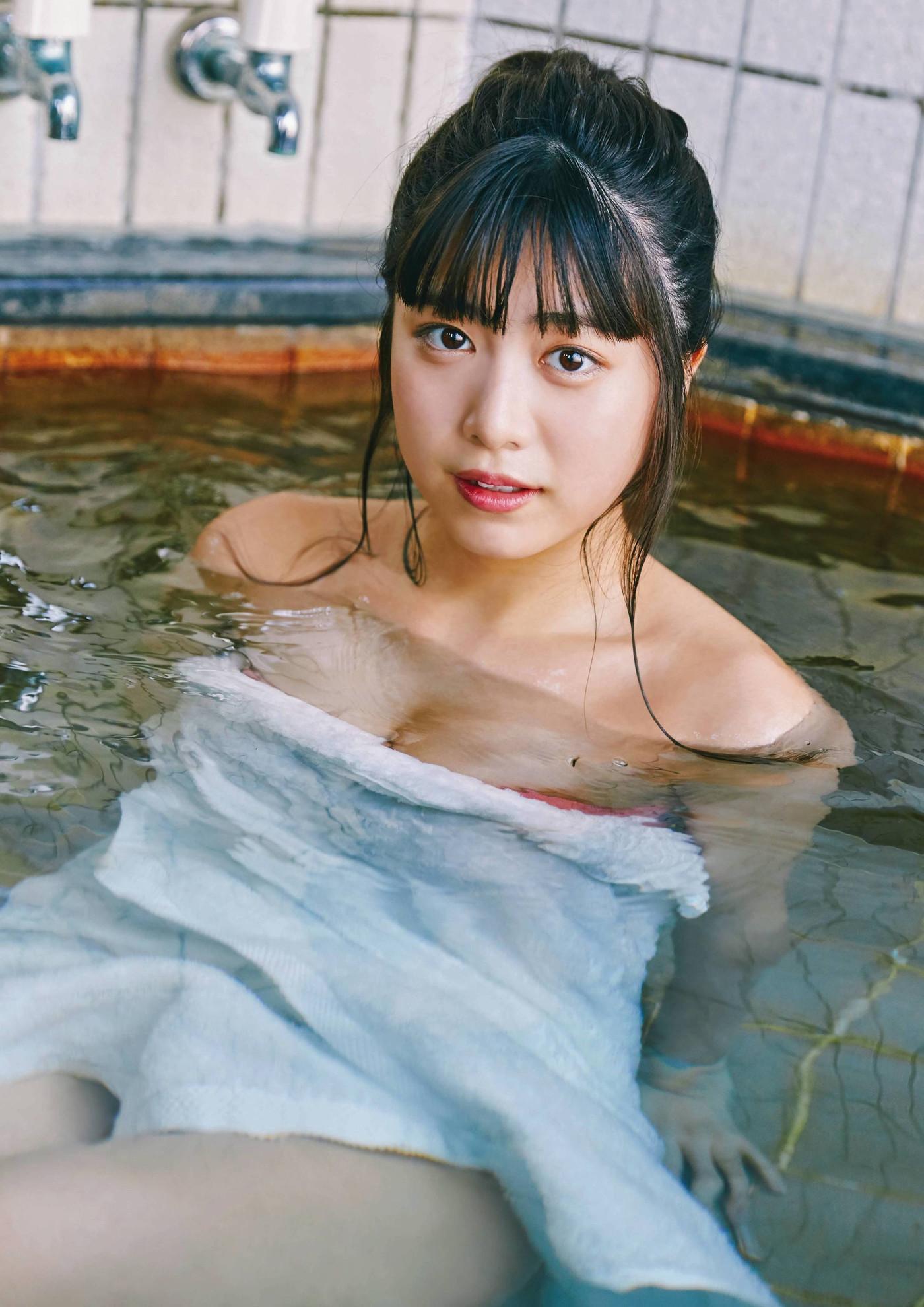 [吉田莉桜] 饱满小笼包呼之欲出(18)