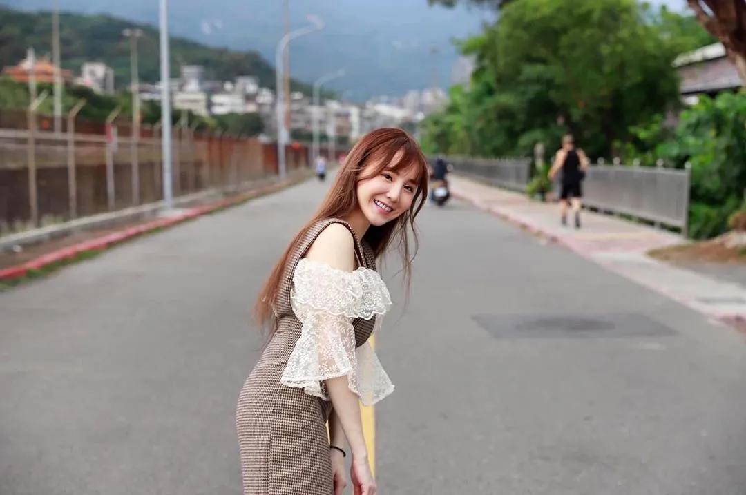 长腿甜心「Ariel艾芮儿」扭力全开舞动肉欲(11)