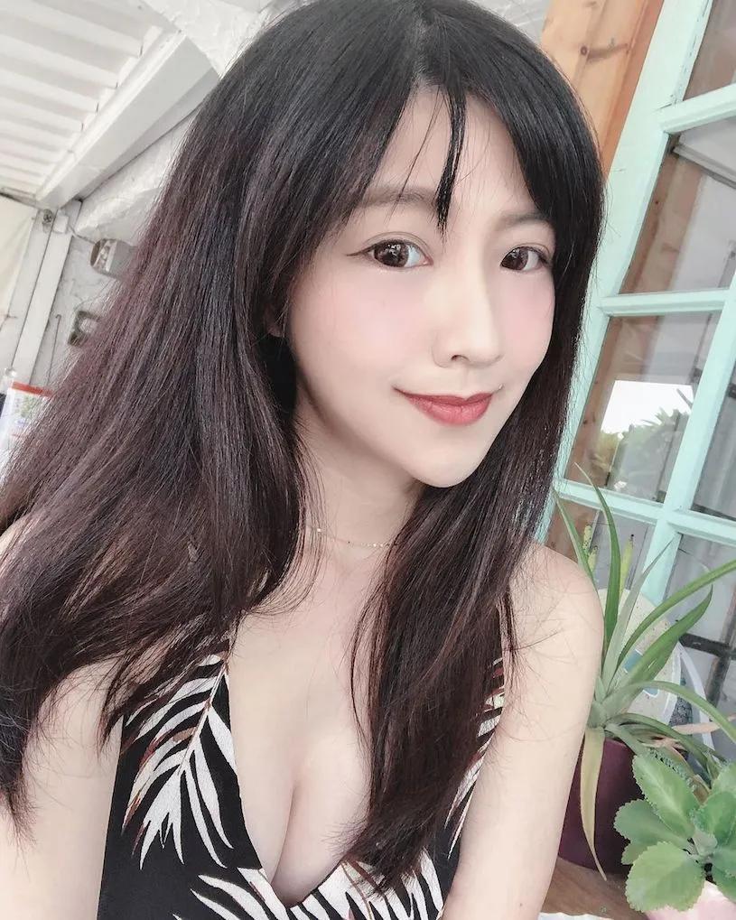 温柔系正妹呼吸治疗师「阿薯」，胸前「白嫩凶器」魅力好难抵挡！-小湿妹图(4)