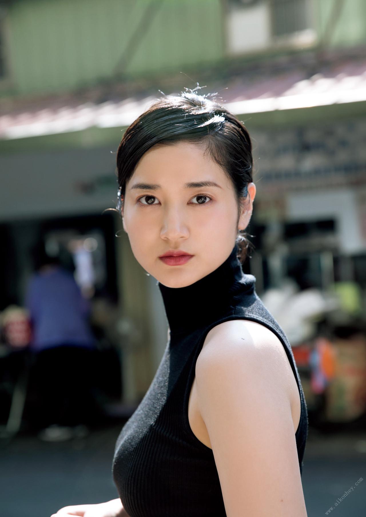 [出口亜梨沙] 雪白豪乳一手无法掌握