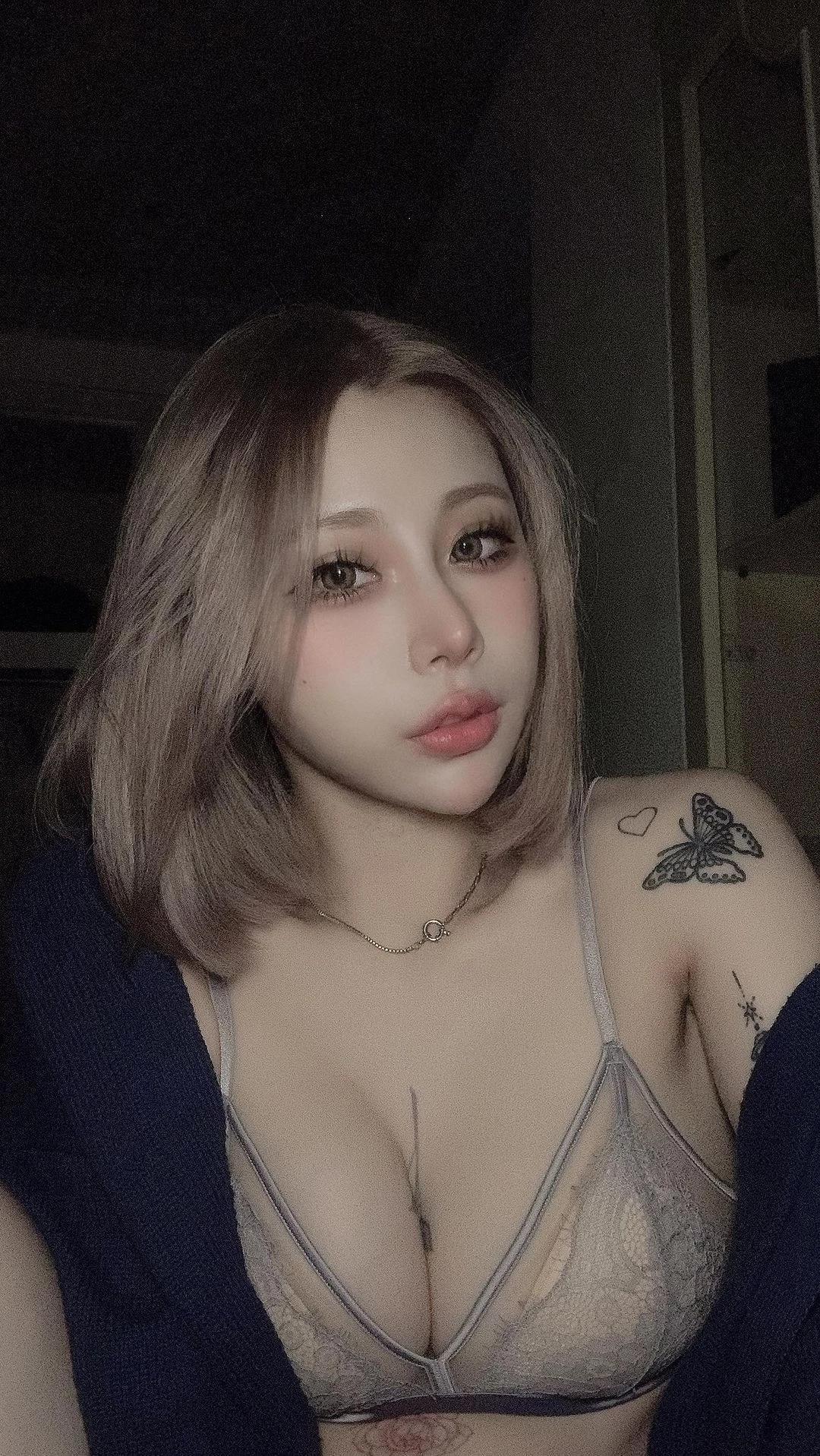 「婉瑩」氣質臉蛋萌萌甜笑直接治癒你一天 (26P)(21)