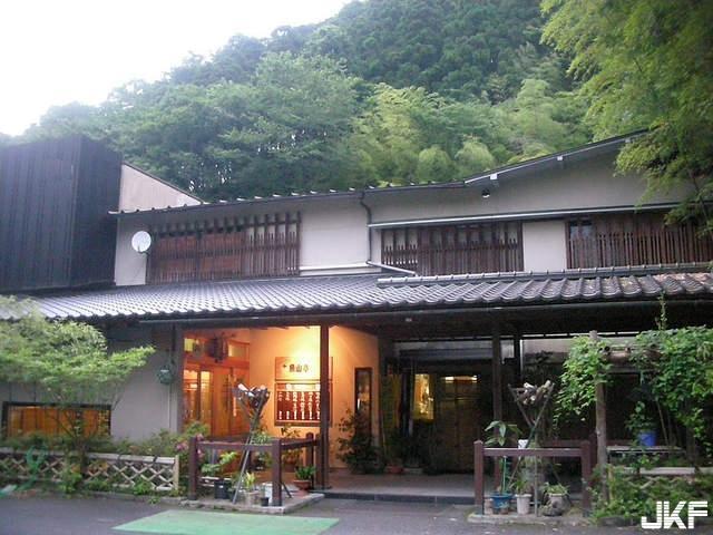 AV拍摄地巡礼　我也想要住宿加购18禁服务……(13)