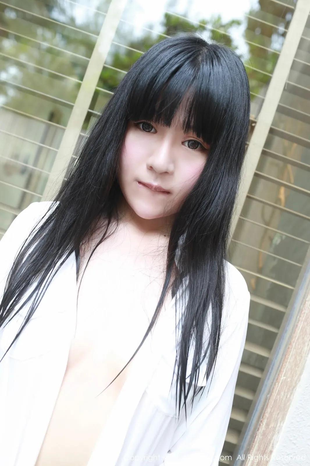 气质女神 八宝icey 无辜眼神配上白皙美巨乳 好想咬一口阿(77)