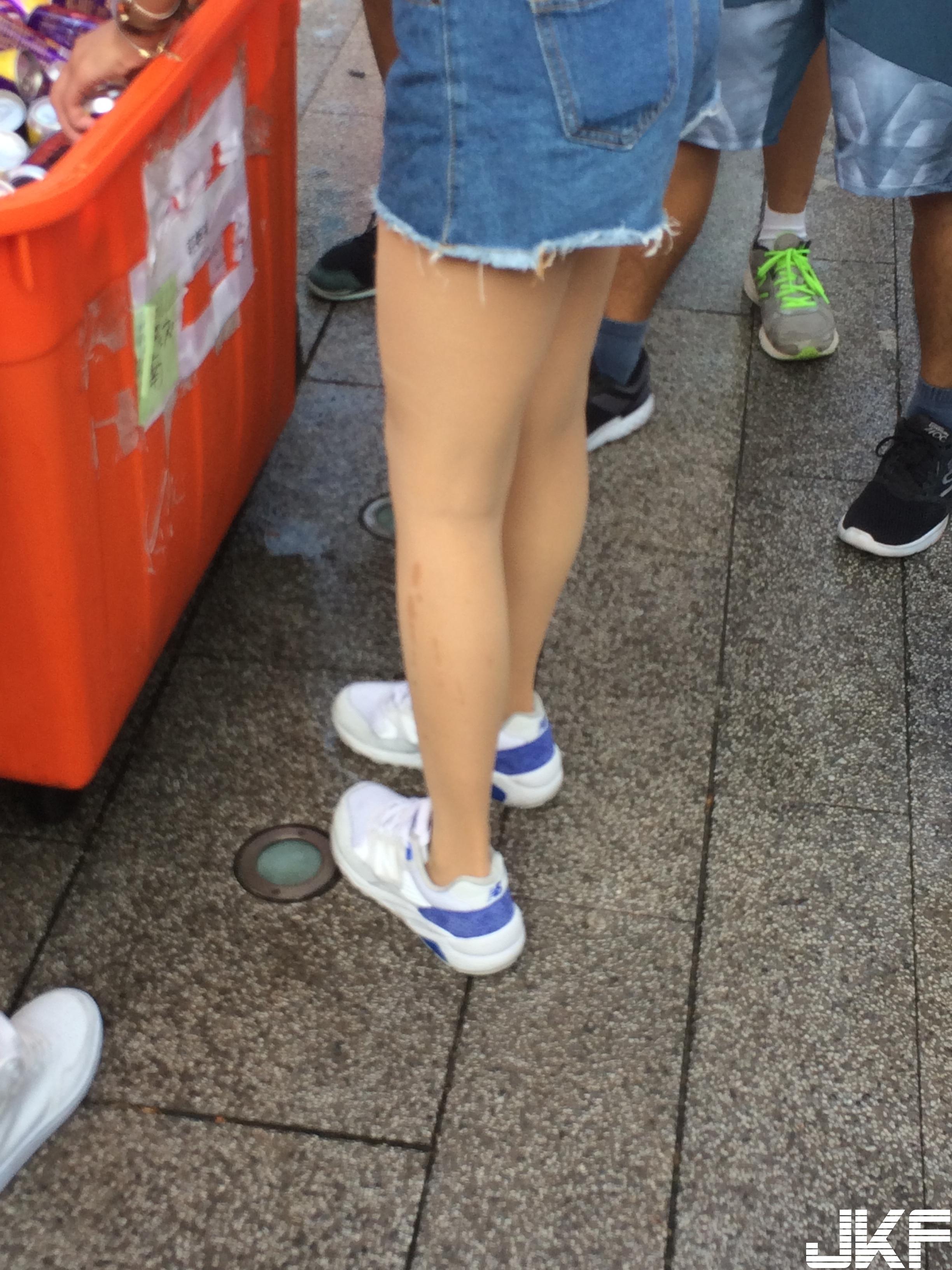 很敬业的show girls 01(49)