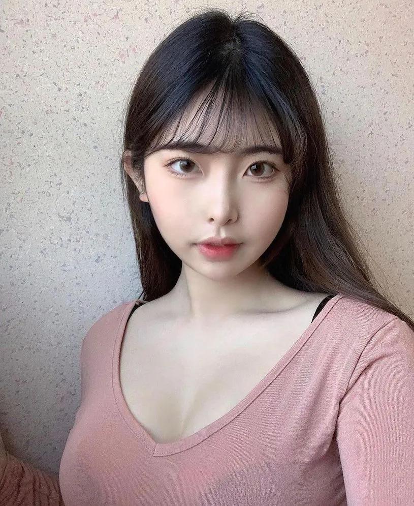 「上围超级有料」的韩国凶凶妹子，雄伟车头灯「发育太好」！-小湿妹图(13)