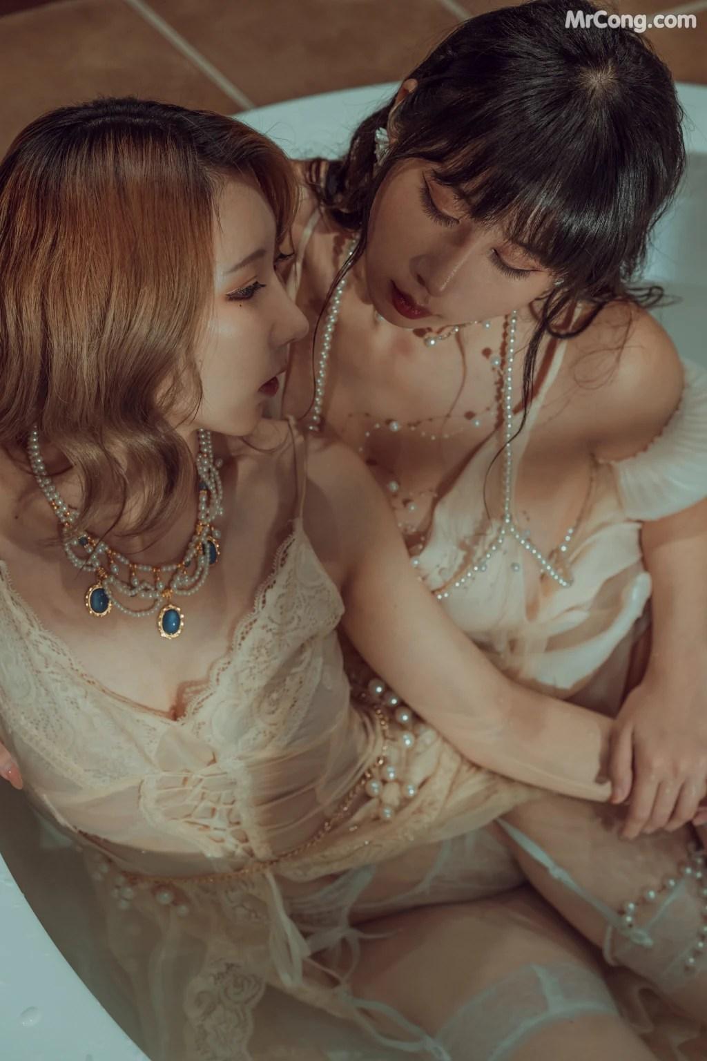 Coser@云溪溪 (Yunx1x1) Vol.016: 双人百合 (60 photos)(36)