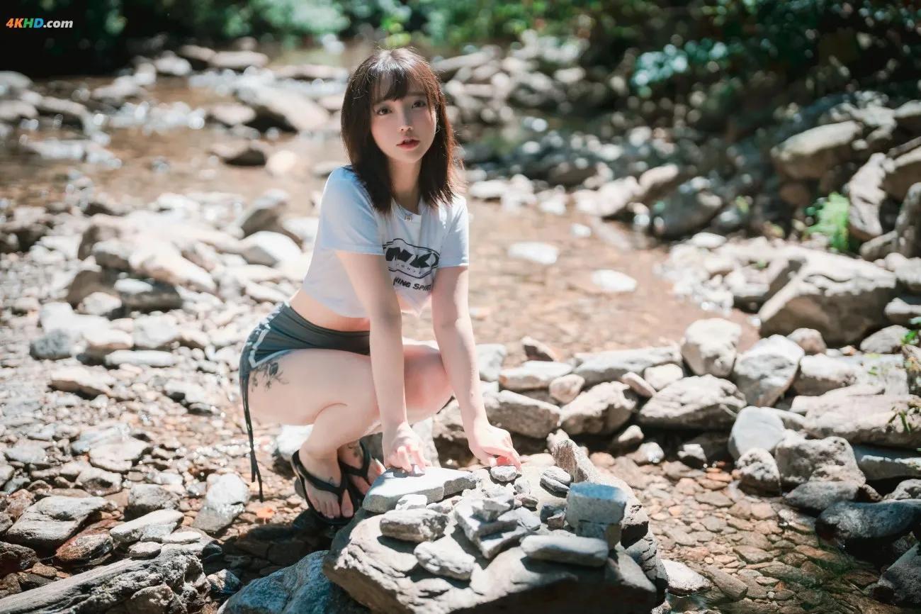 DJAWA Photo – Son Ye-Eun (손예은) – A Girl in Nature(99)