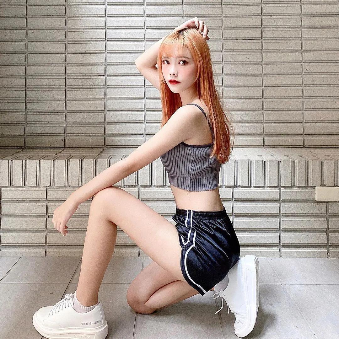 超逆天辣妹腿！启英高中美腿学生妹「安琪」，超短真理裤让腿控都受不了啦！-小湿妹图(8)