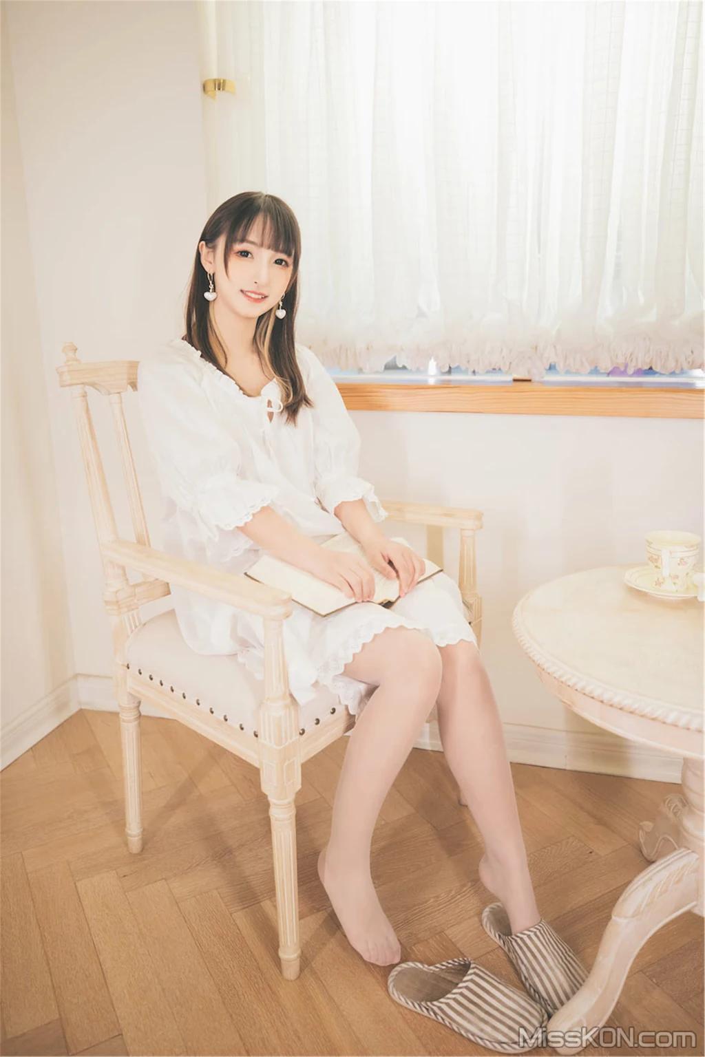 Coser@神楽坂真冬 Vol.080: 绝对企画-苦行修女《許しの日》 (150 photos )(64)