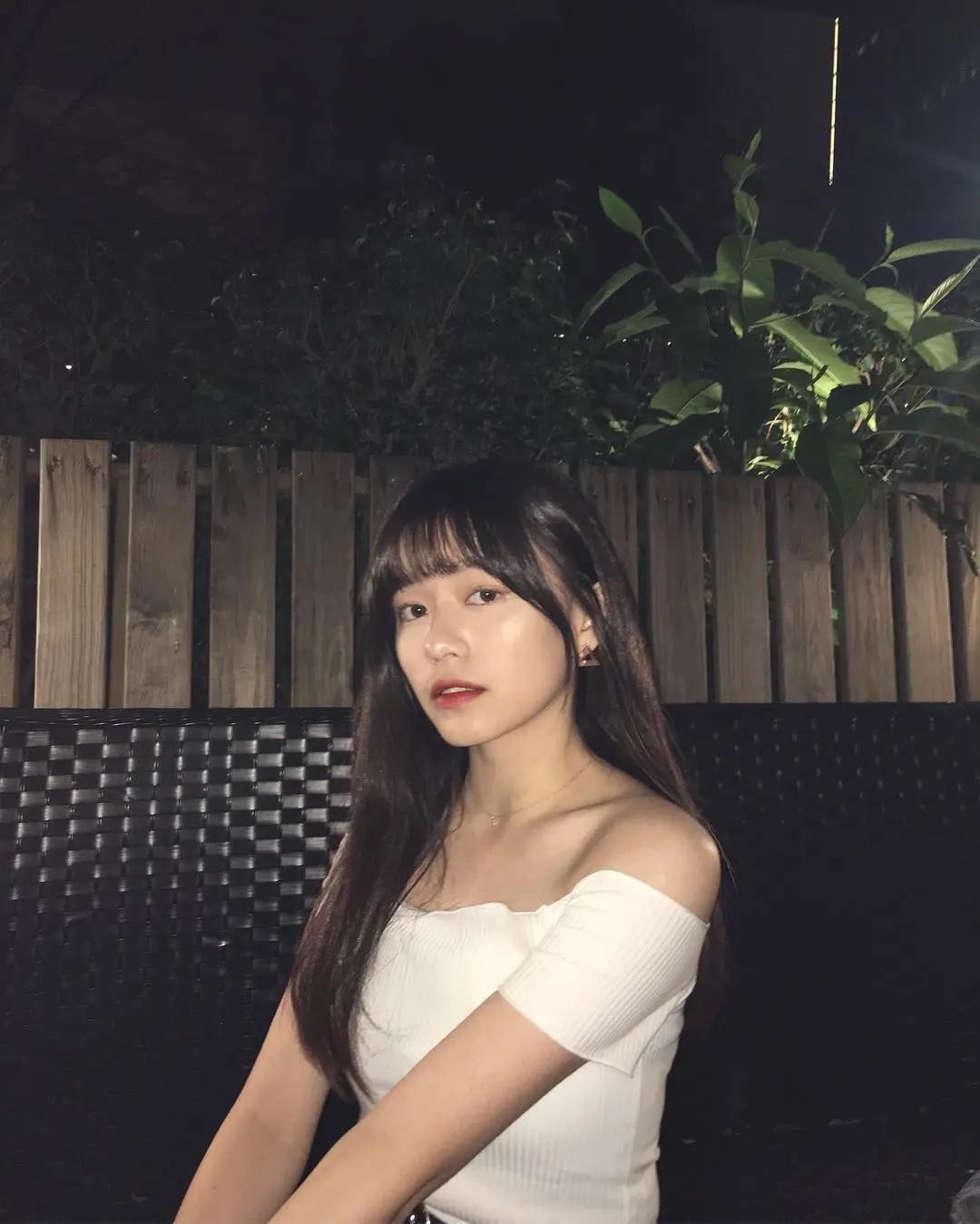 幼齿系！甜美小学妹「宛庭Wanting」清新脱俗惹人喜爱，嘴角上扬立马将全体师生都撩倒！-小湿妹图(7)