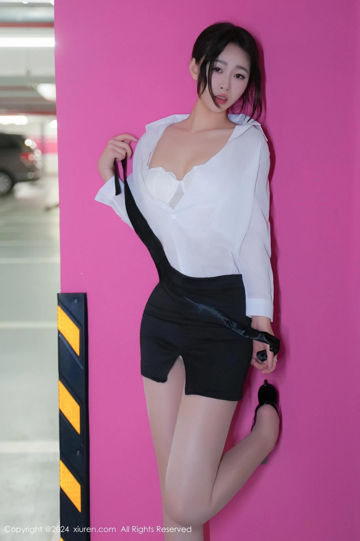 [XiuRen秀人网]第8613期软糖爱喝奶写真(15)