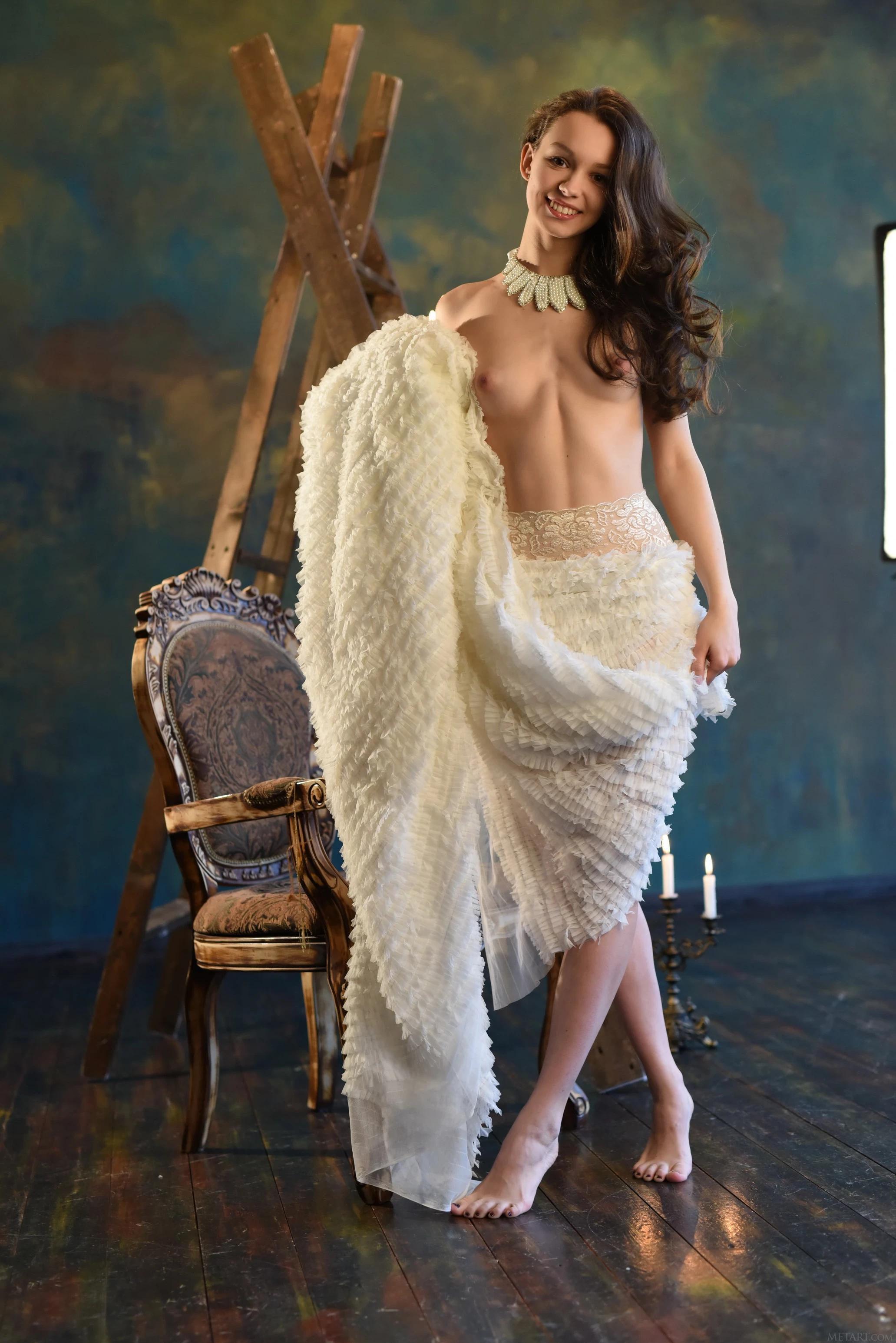 Starlet Caloba (120P)(27)