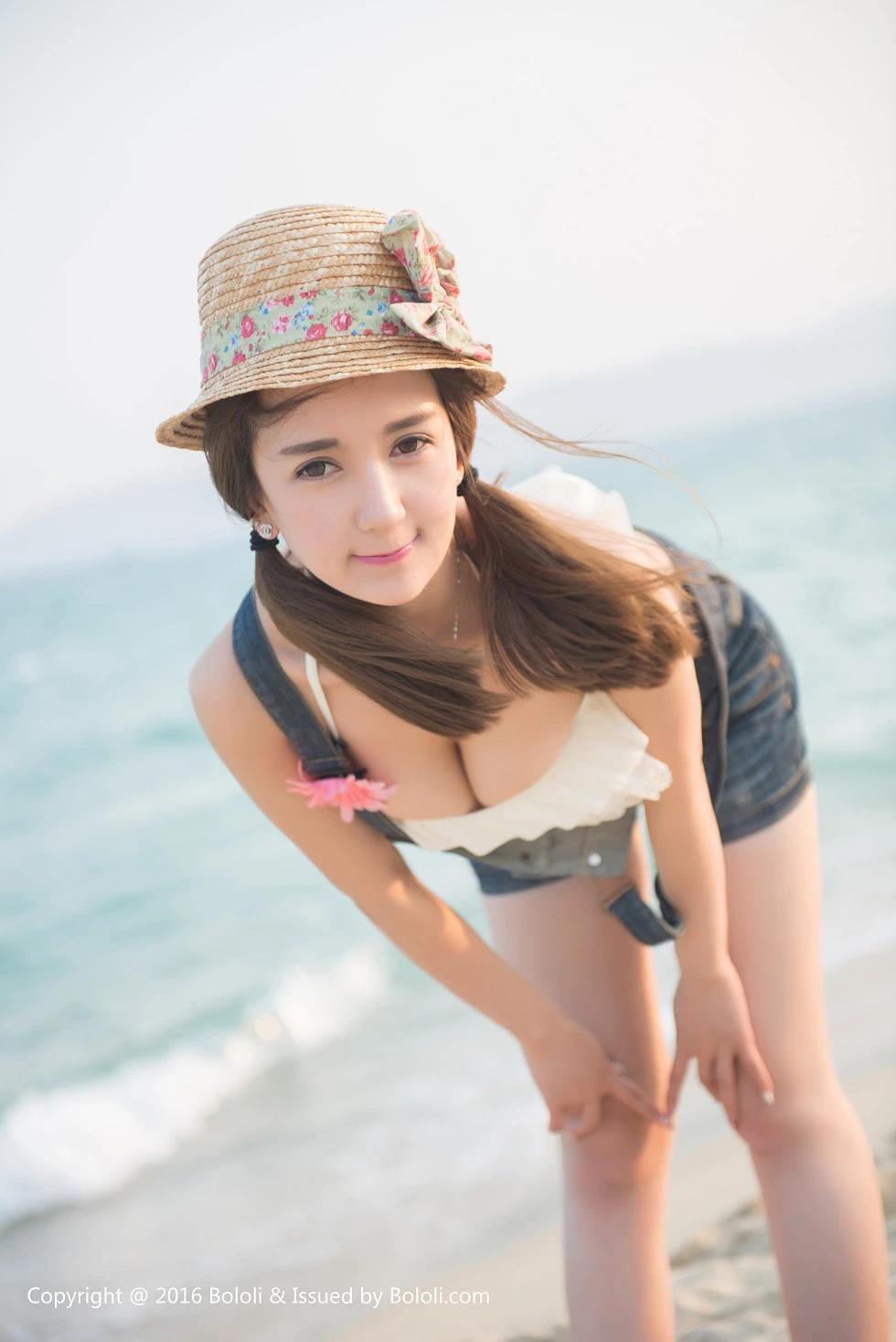 [BoLoli波蘿社新刊]Vol.116_嫩模小潘鼠牛仔熱褲加紫色內衣秀完美身材誘惑寫真40P(32)