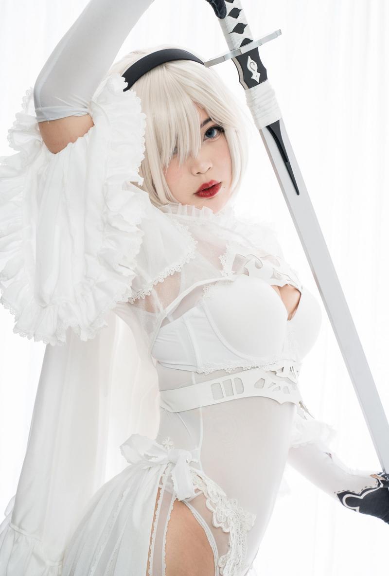 [Cosplay] Niyeye 白烨烨 – 2B Black & 2b White 黑白(35)