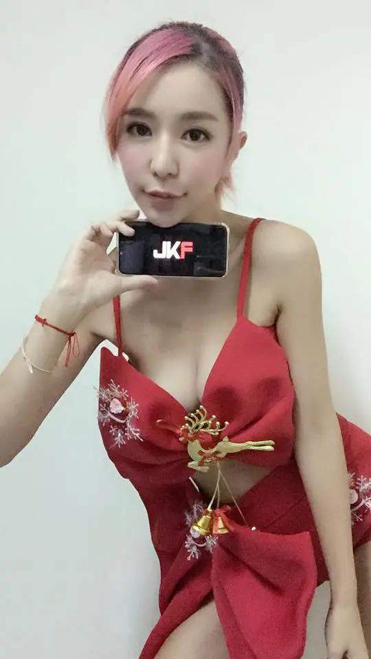 淫荡版李毓芬「Via 潘维亚」耐不住饥渴　浴缸「激情自摸」舒服娇喘超销魂-小湿妹图(19)