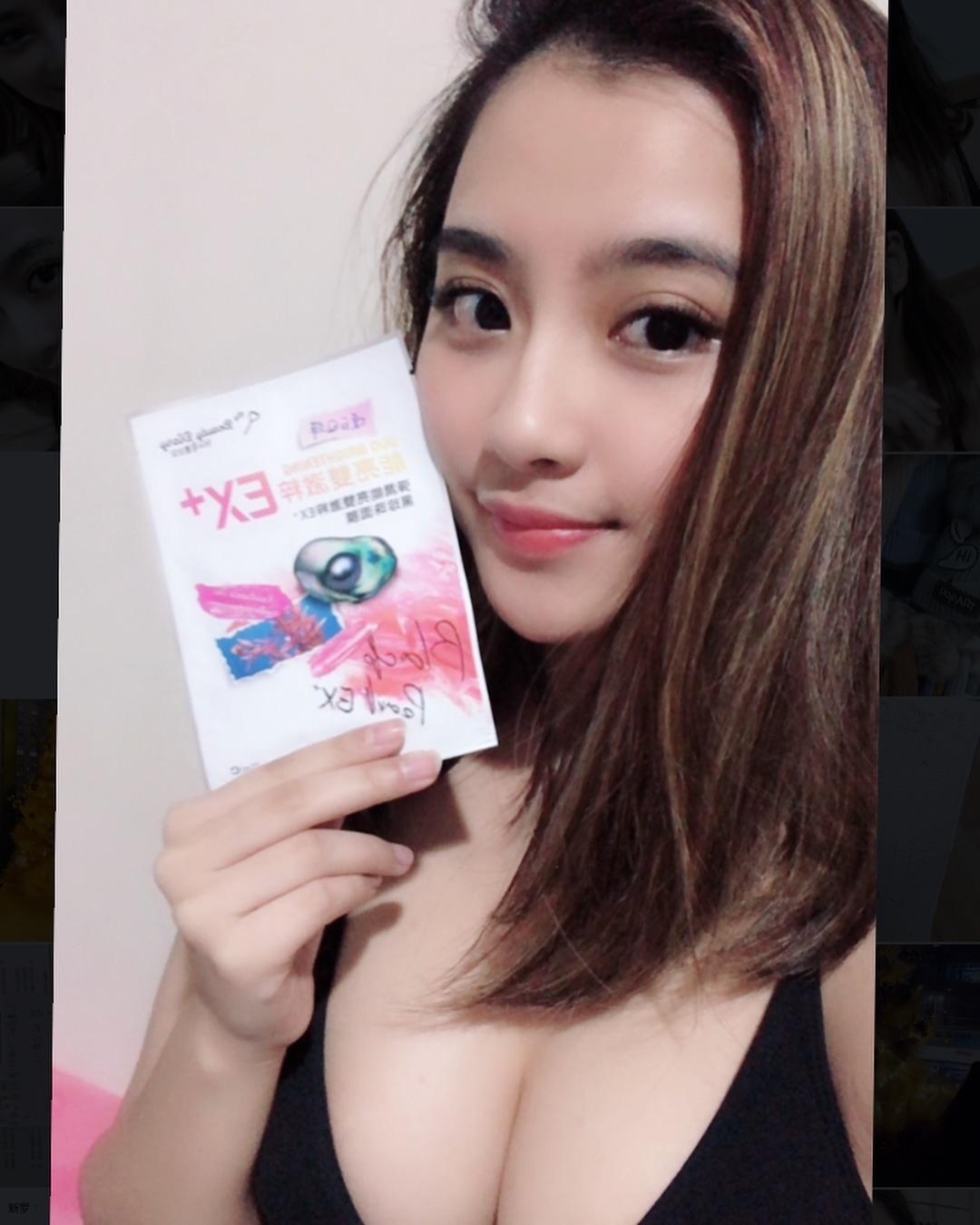 试衣间亮出可怕凶器！超正护理师「田甜Giwas」晒出W型饱满大长辈，想要杀遍海岸线！-小湿妹图(13)