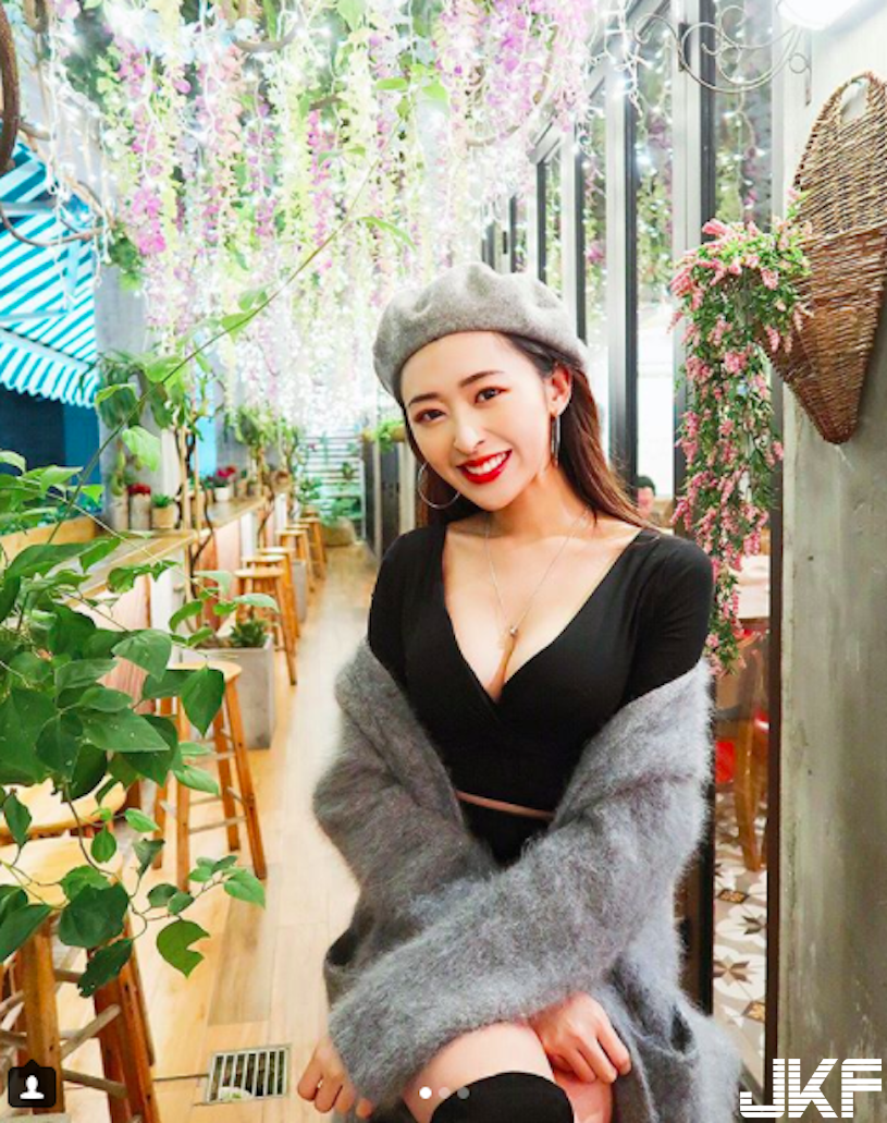 暗黑版莒光园地？魔鬼「爆乳女上校」太销魂，就算被打骂也让人好兴奋啊！-小湿妹图(5)