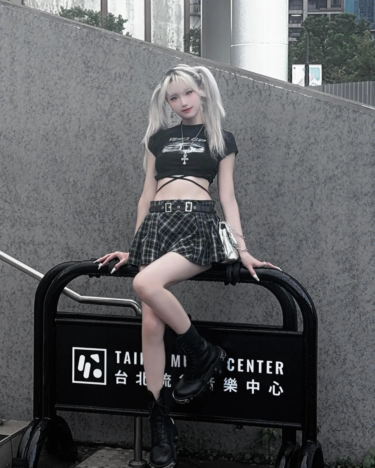 紧致身材「Freya｜妃芽」可爱迷人  眼神超会放电(18)