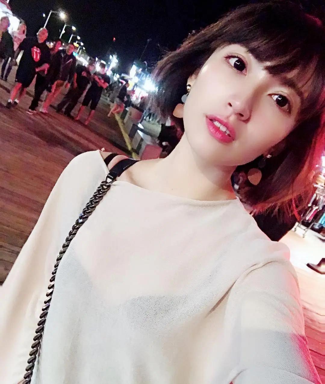 7-11女神根本是天仙！气质美女「林彤彤Tung」白皙稚嫩玲珑有致，修长美腿迷人到难以忽视(3)