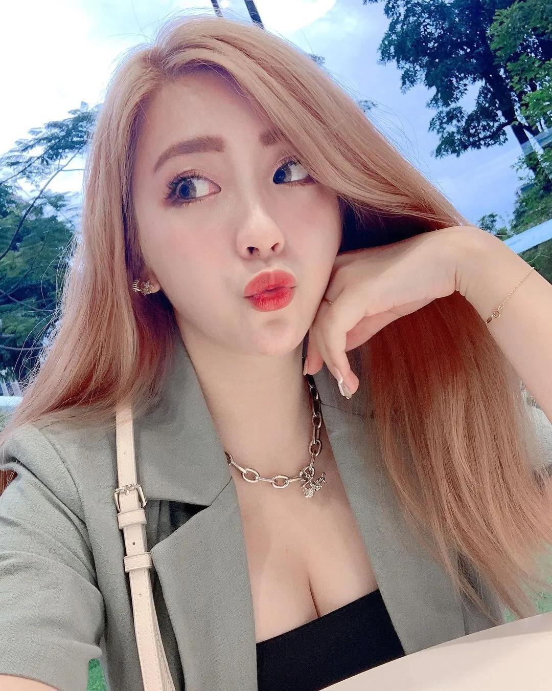 废文女纸婕涵  「混圆双乳」超诱人：火辣程度爆表(10)